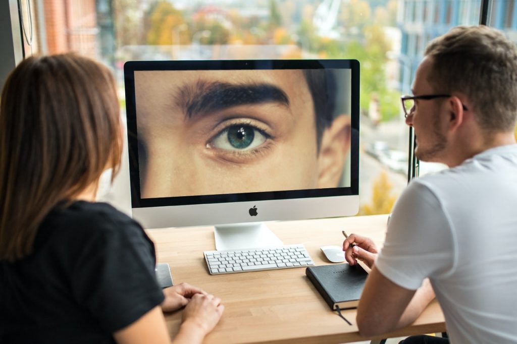 5 Ways To Make Use Of AI In Your Windows And Mobile Apps