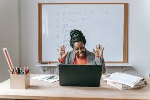 10 tell tale signs you need to get a new python development tool 2207 featured