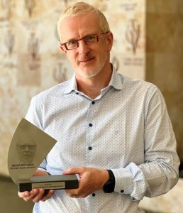 award03-copy